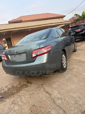 Toyota Camry LE 4dr Sedan (2.4L 4cyl 5A) 2009 Green