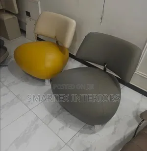 Executive Leather Relaxing Accent Chair