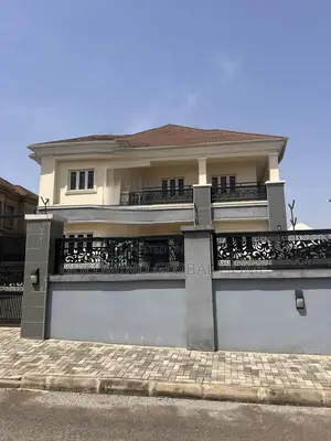 4bdrm Duplex in Lugbe District. for sale