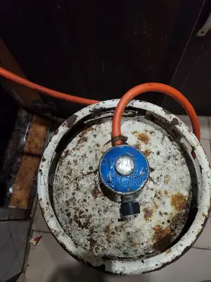 12.5kg Gas Cylinder Rough Body but It Works Perfectly