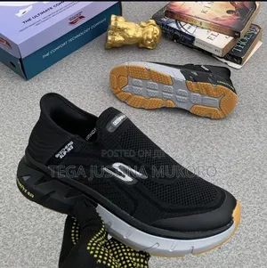 Latest Design Skechers Slip on Sneakers
