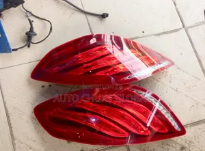 Mercedes Benz Back Light W222