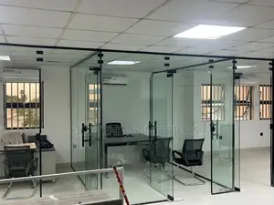 Frameless Office Partition 10mm Plain Tempered Glass