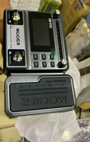 Ge100 Mooer Quality Guitar Effect Processor Black and Silver Colour