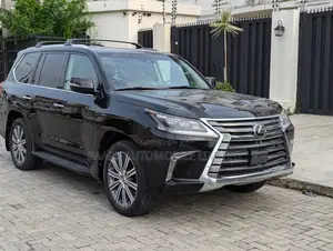 Lexus LX 2016 Black