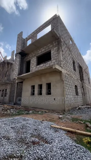 4bdrm Duplex in Dawaki Abuja for sale