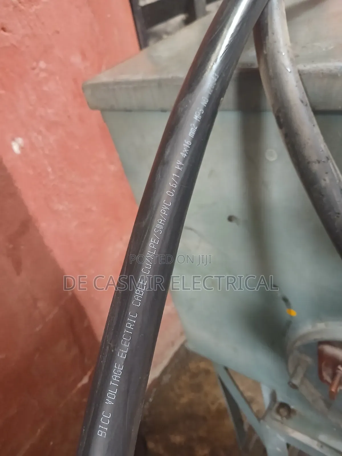 4x16mm2 Armoured Cable
