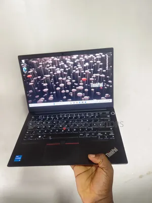 Laptop Lenovo ThinkPad E14 Gen 2 8GB Intel Core i5 SSD 256GB