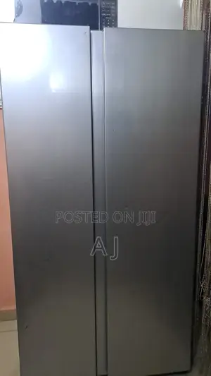 This Is a Hisense Side by Side Refrigerator- 436l