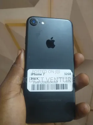Apple iPhone 7 32 GB Black