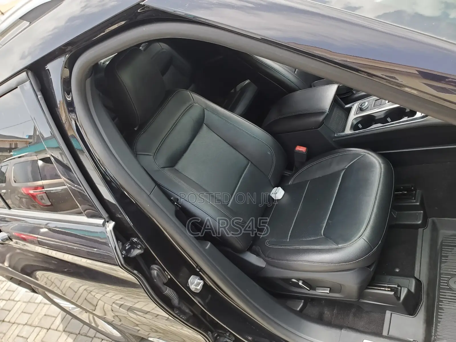 Ford Explorer 2020 Black