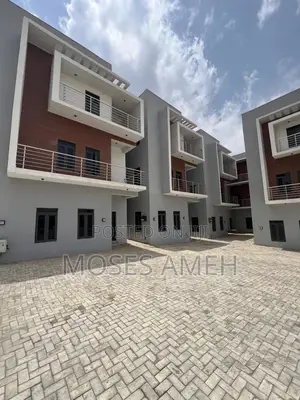 4bdrm Townhouse/Terrace in Mabushi for sale