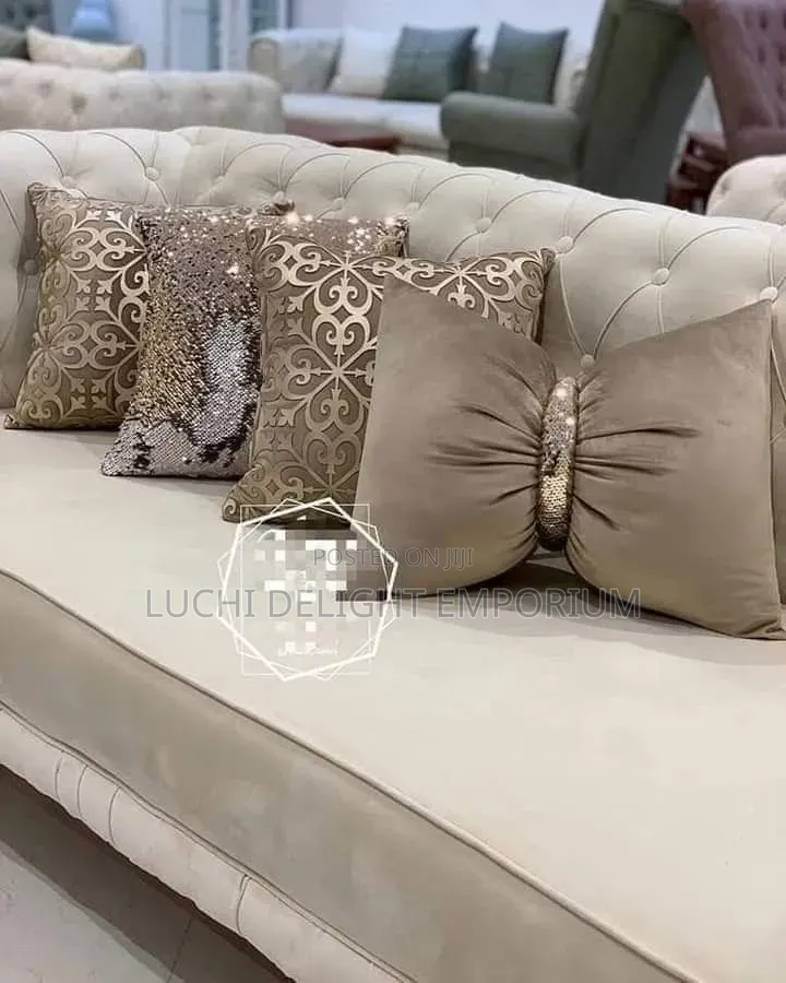  Luxury 4-Set Throw Pillows 