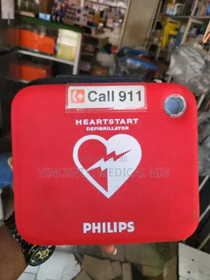 Defibrillator Heart Start. Phillips
Aed Machine