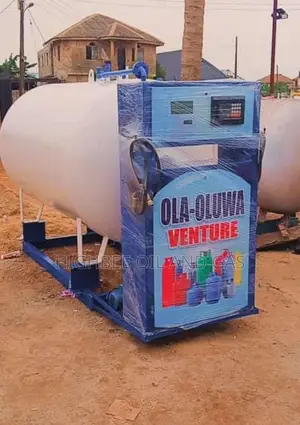 Skid With Automatic Dispenser