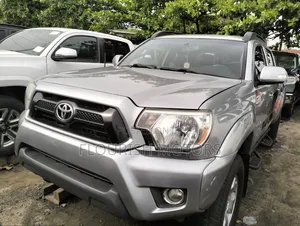 Toyota Tacoma 4dr Double Cab 2016 Silver