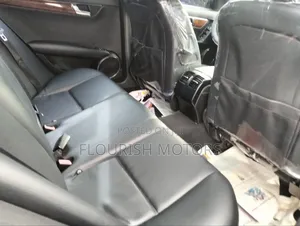 Mercedes-Benz C300 Luxury 4Matic Sedan AWD (3.0L 6cyl 7A) 2010 Black