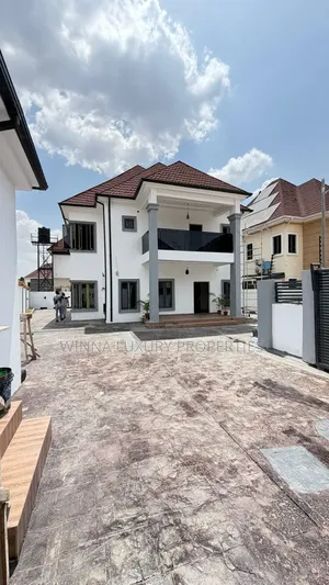 5bdrm Duplex in Citiscape Court, for sale