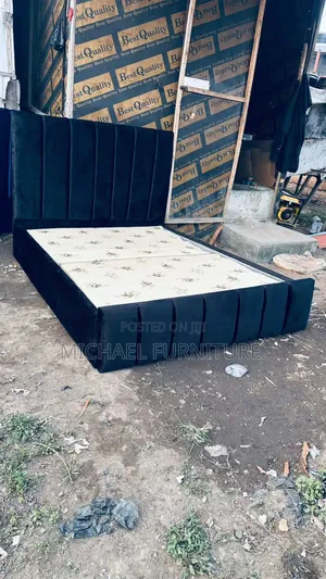 Peek 4 by 6 Bedframe