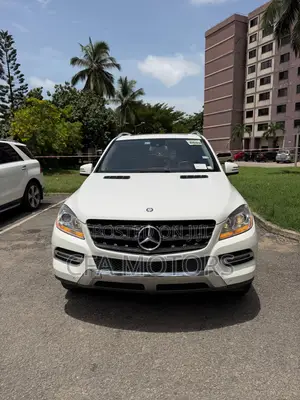 Mercedes-Benz M Class ML350 4dr SUV (3.5L 6cyl 7A) 2015 White