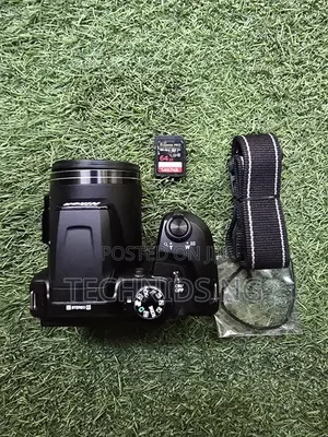 Nikon Coolpix B500
