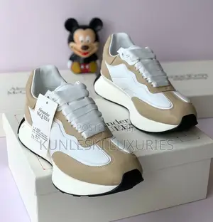 High Quality Alexander McQueen Luxury Sneakers in 4 Colorways