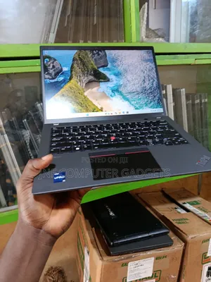 Laptop Lenovo ThinkPad X13 Gen 4 16GB Intel Core i7 SSD 512GB