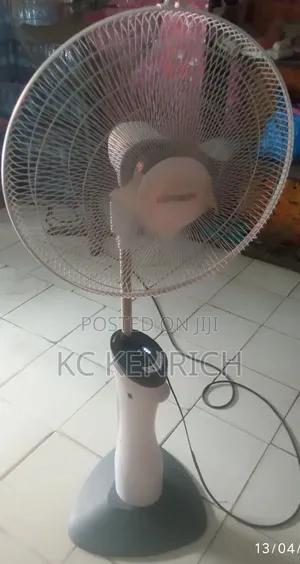 Qasa Rechargeable Fan 18 Inch