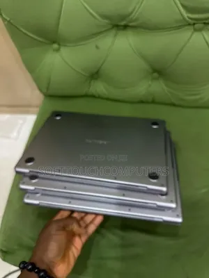 Laptop Apple MacBook Pro 2021 M1 16GB Apple M1 Pro SSD 512GB