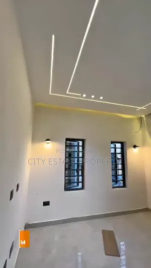 4 Bedroom Duplex for Office Use