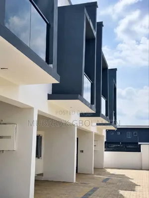 Furnished 3bdrm Townhouse / Terrace in Ogombo for rent