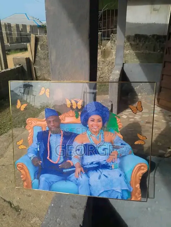 Frames And Customized Gift Items
