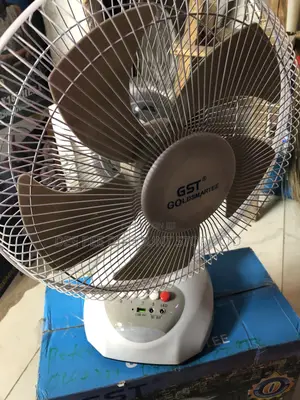 GST 12 Inch Rechargable Solar Table Fan