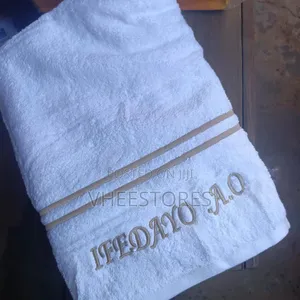 Personalized Embroidered Towels for Wedding Souvenirs Birthday Gifts