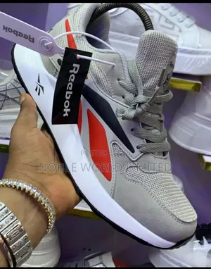 Naked Wolfe/Reebok Sneakers Chido 6d