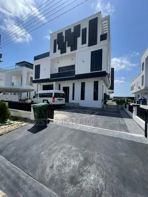 5bdrm Duplex in Osapa london for sale