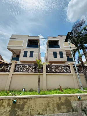 Furnished 5bdrm Duplex in Omole Phase 1 Lagos for sale