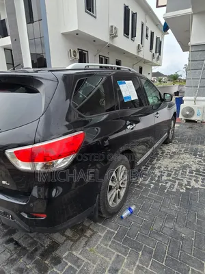 Nissan Pathfinder 2015 Black