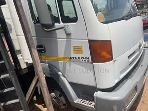 Nissan Flat Back Truck Tokunbo