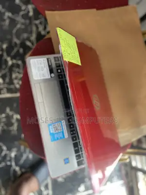 New Laptop HP 4GB SSD 128GB