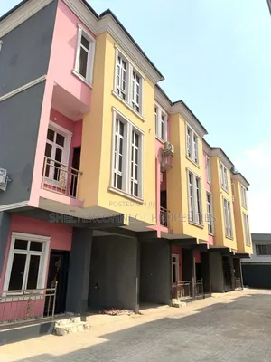 4bdrm Duplex in Sabo / Yaba for sale