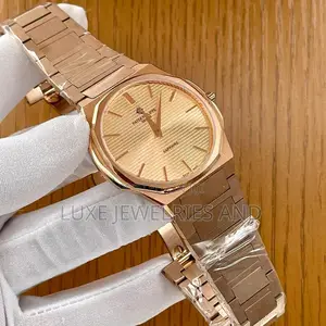 Luxury and Quality Patek Philippe Chain Flat Watch