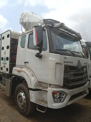 Howo Cng 16 Cylinder With Tri Axle Body