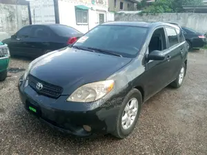 Toyota Matrix Hatchback AWD (1.8L 4cyl 4A) 2005 Black