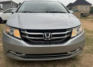 Honda Odyssey 2.4 G 4WD 2015 Silver