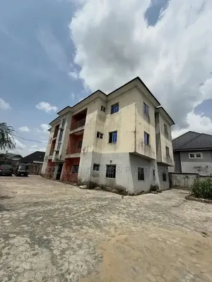 6bdrm Block of Flats in Rumudara Port, Obio-Akpor for sale