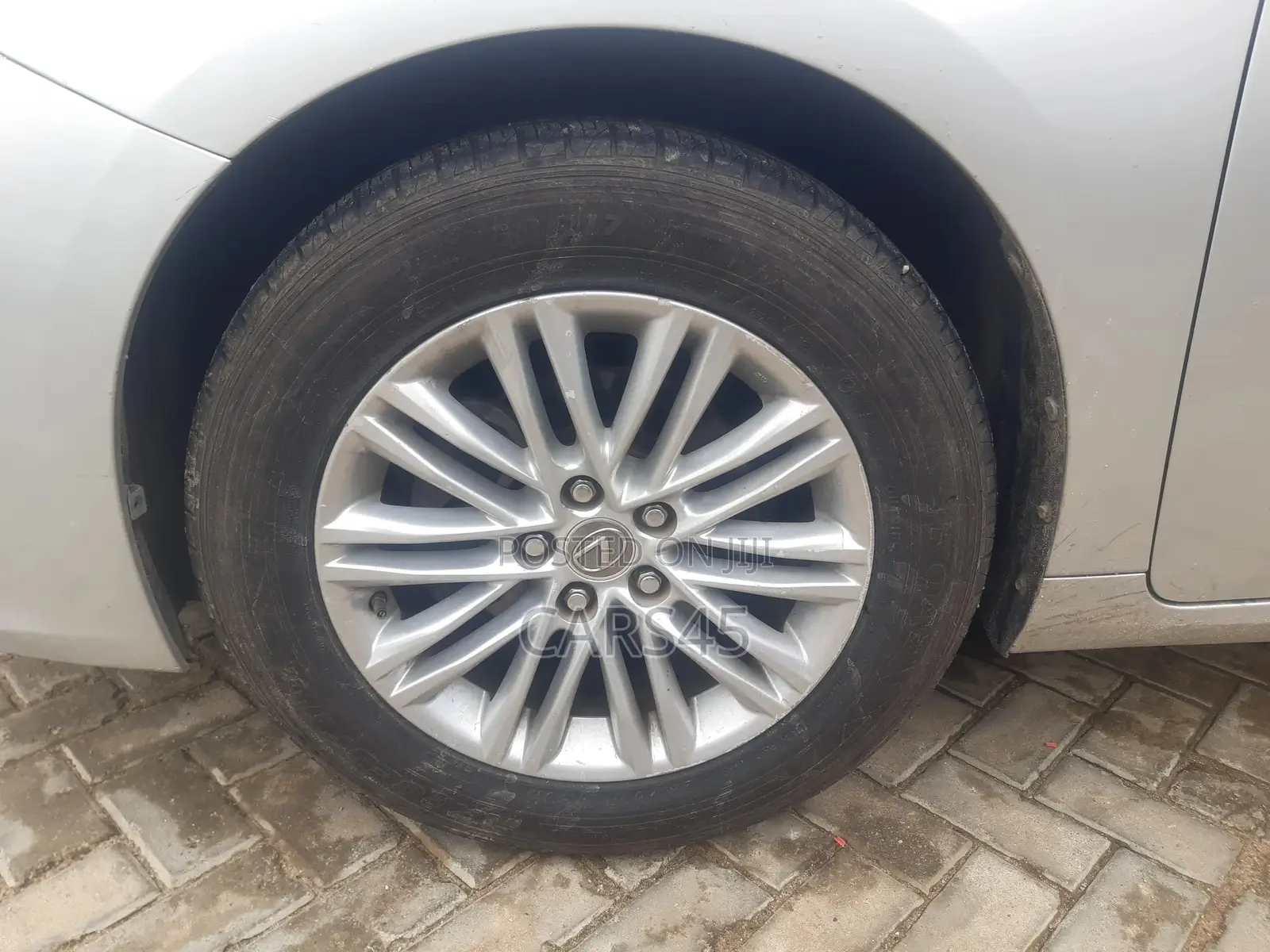 Lexus ES 2013 Silver