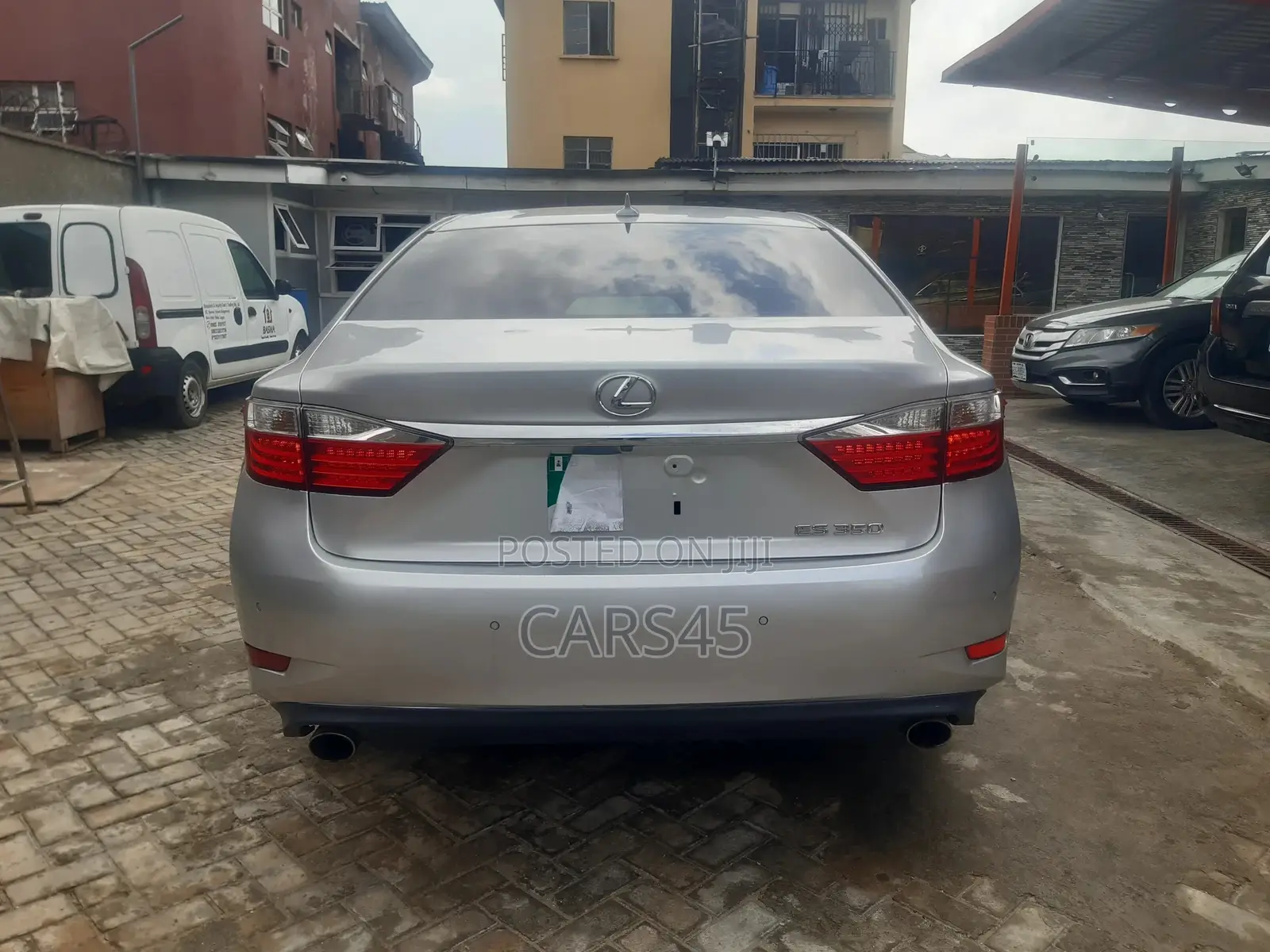 Lexus ES 2013 Silver