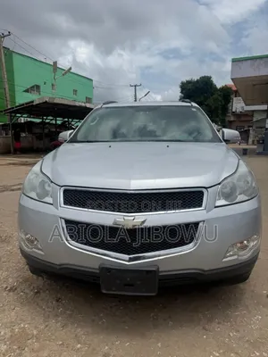 Chevrolet Traverse 1LT FWD 2013 Silver