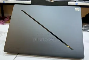 Laptop Asus ROG Zephyrus G16 32GB Intel Core Ultra 9 SSD 1T